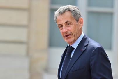 Sarkozy Hapse Giriyor: Eski Fransa Cumhurbaşkanı 11 Metrekarelik Hücrede Kalacak