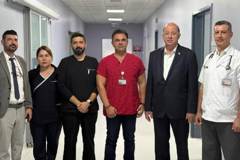 Bakan Dinçyürek’ten kazada yaralanan çocuklara ziyaret