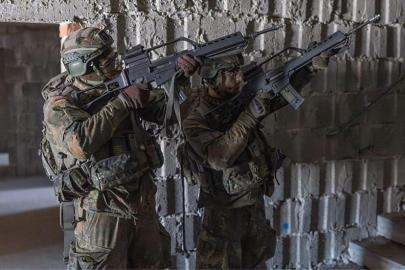 Berlin’de Sokak Sokak Savaş Tatbikatı: Alman Ordusu Metroda Keskin Nişancılar Konuşlandırdı