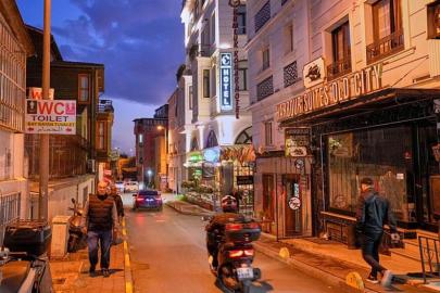 Böcek ailesinin ölüm nedeni kesinleşti ' Otelde uygulanan böcek ilacına bağlı zehirlenme'