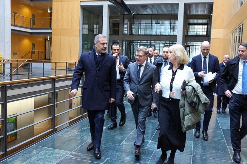 Hakan Fidan’dan Berlin’de Kritik Mesajlar: “Türkiye Almanya İçin Jeostratejik Ortak”