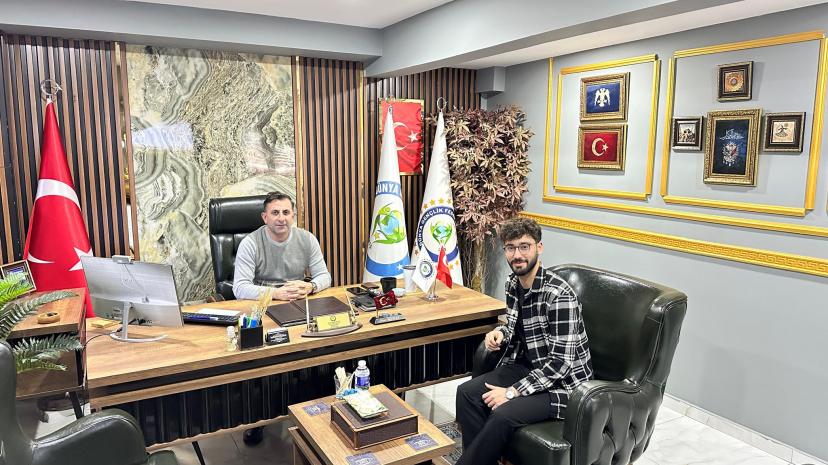 İran Gençler Satranç Şampiyonu (U8) Dünya Şampiyonu Aryan Gholami’nin  Dünya Gençlik Konseyi Ziyaret etti.