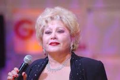 Türk sanat müziğinin güçlü sesi '' Muazzez Abacı  vefat etti