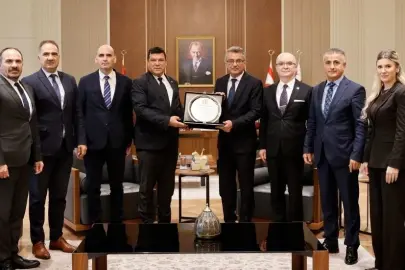 DAÜ Rektörü Prof. Dr. Hasan Kılıç ve Heyeti, KKTC Cumhurbaşkanı Tufan Erhürman’ı Ziyaret etti.