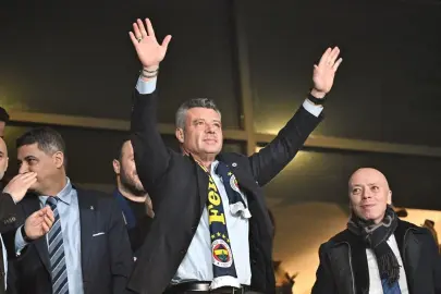 Fenerbahçe' Yönetim Kurulu, 'Olağanüstü Seçimli Genel Kurul' kararı aldı.