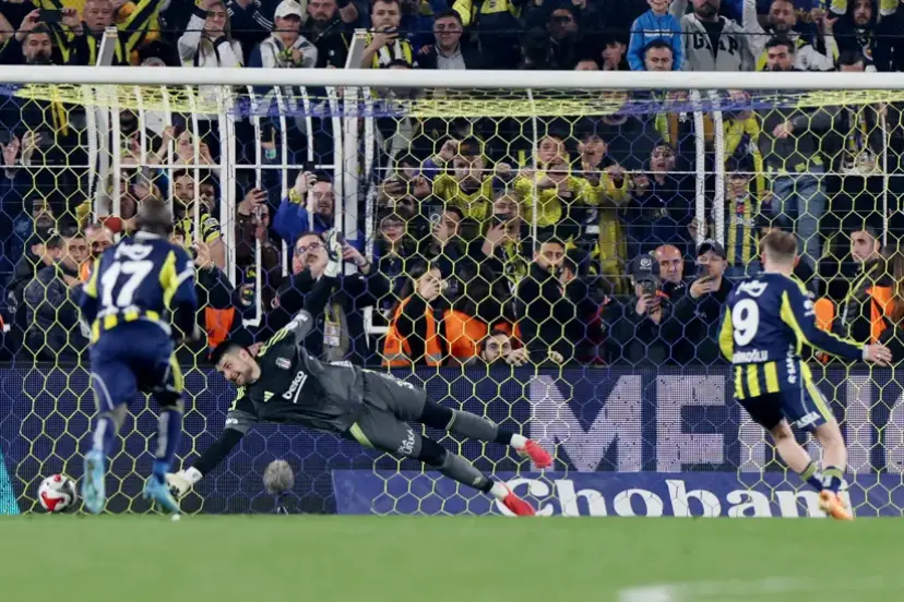 FENERBAHÇE -BEŞİKTAŞ DERBİSİNDE  KAZANAN FENERBAHÇE!