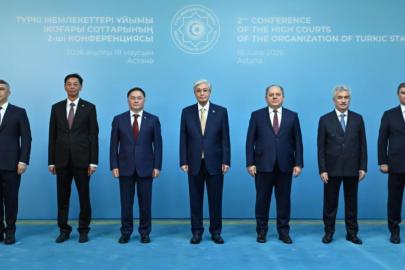 Kazakistan Cumhurbaşkanı Tokayev, TDT Yüksek Yargı Heyetini Kabul Etti